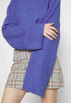 Monki Damen Strickpullover - Blue -Monki Verkäufe 2022 06c2451563194ff785fc23daef4e7dee