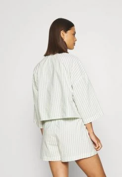Monki Damen Nachtwäsche Set - Green/white -Monki Verkäufe 2022 07ad537d7dae4a93964da1f7c566e0ee