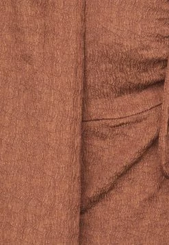 Monki Damen Langarmshirt - Brown Dark -Monki Verkäufe 2022 0f38087beefa401c9cd6fbc0baf7a718