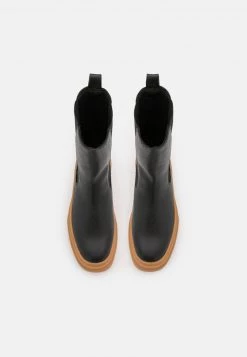 Monki Damen STINA BOOT VEGAN - Plateaustiefel - Black Dark/brown -Monki Verkäufe 2022 0f8bc8e9d09849d5932ecc048194c578