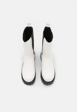 Monki Damen Plateaustiefel - White -Monki Verkäufe 2022 10d56fb54fd341189ce1c6b74dea076e
