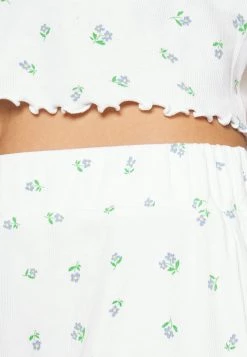 Monki Damen Pyjama - White Light -Monki Verkäufe 2022 1168249b50b84f729ea97ef1ba196f31