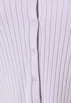 Monki Damen Strickjacke - Lilac -Monki Verkäufe 2022 1723f055740c4503974187c20e480c70