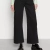 Monki Damen MICKI - Jeans Relaxed Fit - Black