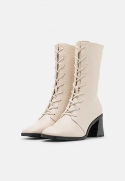 Monki Damen ELMA BOOT VEGAN - Schnürstiefel - White Dusty Light -Monki Verkäufe 2022 1b3e19e2157948b78f8b8c326ec4be12