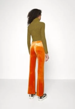 Monki Damen Stoffhose - Rust 8 Monki Damen Stoffhose - Rust -Monki Verkäufe 2022 1bca817ce09a404e97f11e8d063d4228