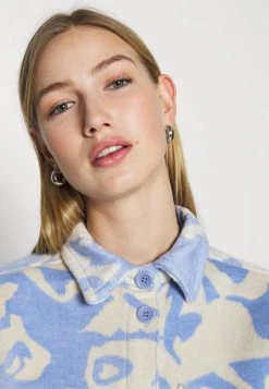 Monki Damen Hemdbluse - Blue/white -Monki Verkäufe 2022 24a634a47c22491b83e6253a2ba88d40