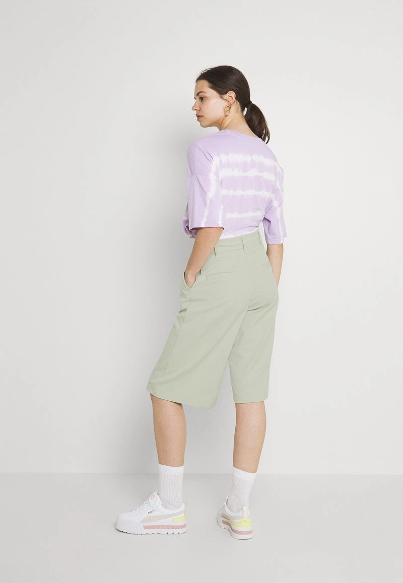 Monki Damen Shorts - Green Dusty Light 3 Monki Damen Shorts - Green Dusty Light – Bild 3