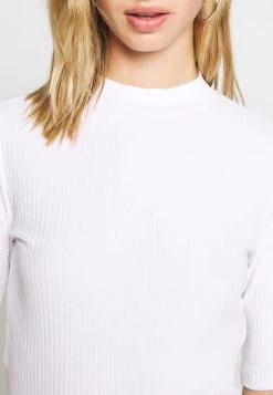Monki T-Shirt Basic - Black/white | Damen 13 Monki T-Shirt Basic - Black/white | Damen -Monki Verkäufe 2022 289aee46204143fba62ac39b3ce66b61