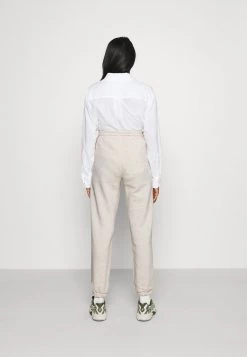 Monki Damen Jogginghose - White Dusty Light -Monki Verkäufe 2022 28c3a2d42ae946d8bce51b52d1b78659