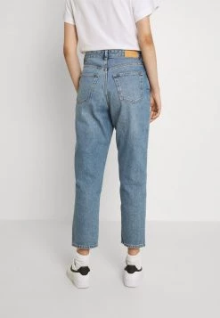Monki Damen TAIKI - Jeans Straight Leg - Mid Blue -Monki Verkäufe 2022 29f31cc29f8c4aa881c51618203a7bd8