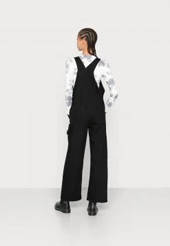 Monki Damen Latzhose - Black -Monki Verkäufe 2022 2a76543ab8b84ad9887d76492f70bf87