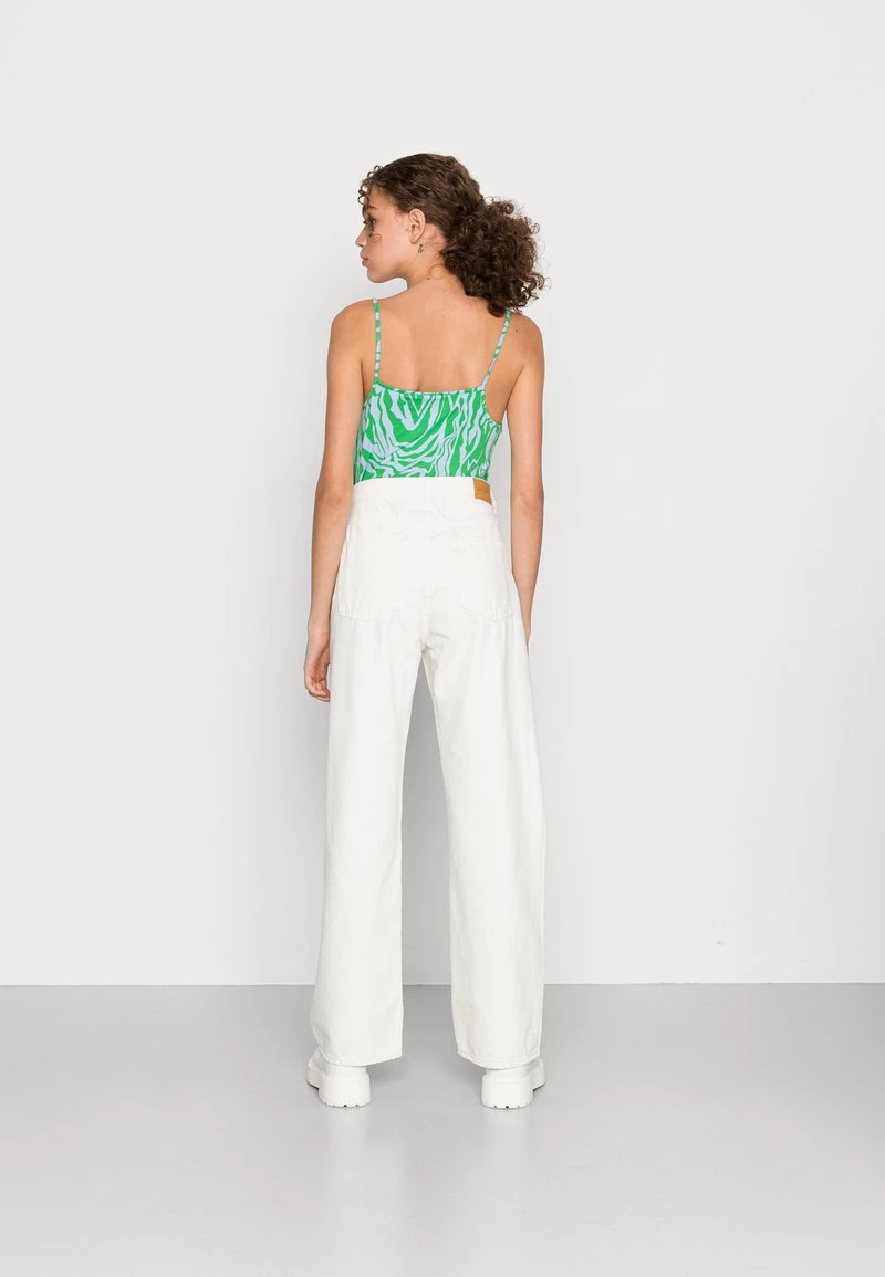 Monki Damen THEA DISTRESSED - Jeans Relaxed Fit - White Light 3 Monki Damen THEA DISTRESSED - Jeans Relaxed Fit - White Light – Bild 3