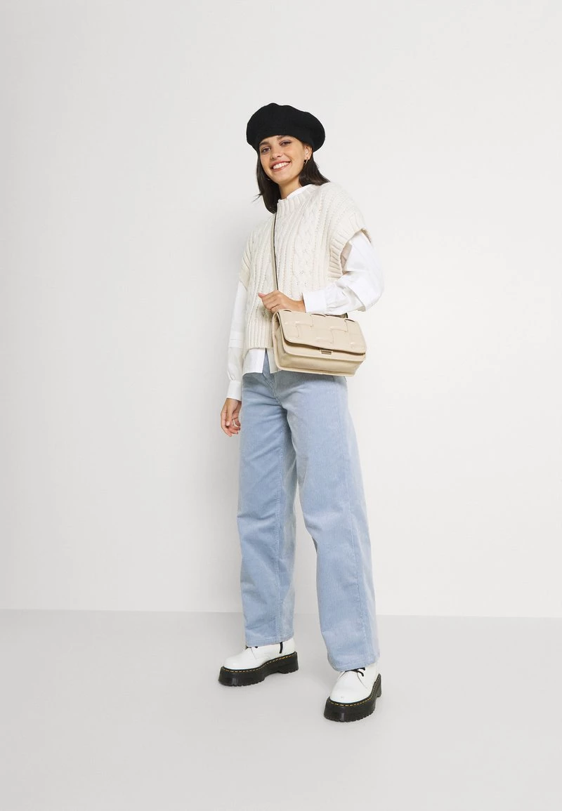 Monki Strickpullover - Light Colour | Damen 2 Monki Strickpullover - Light Colour | Damen – Bild 2