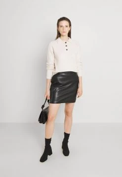 Monki Damen Strickpullover - White Dusty Light Unique -Monki Verkäufe 2022 2cbd7fe122cf45a5b0c893e1109f431f