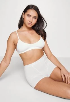 Monki Damen AINA BOXER - Slip - White Light -Monki Verkäufe 2022 32695f881ede40bdb347a776167d021c