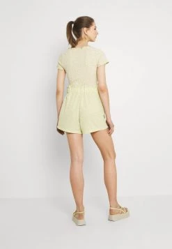 Monki Damen Shorts - Beige Medium Dusty -Monki Verkäufe 2022 38ae8279f0034dccb75bae5a72e2014e