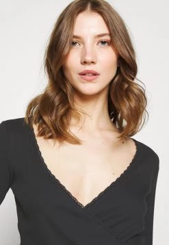 Monki Damen Langarmshirt - Black -Monki Verkäufe 2022 3be3ea30e7194cbdaecf233f5609d301