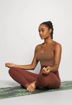 Monki Damen Sport-BH Mit Leichter Stützkraft - Brown Medium Dusty -Monki Verkäufe 2022 3bf441e0367b4862a4fafee46eea05cb