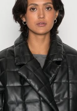 Monki Damen Winterjacke - Black Dark 9 Monki Damen Winterjacke - Black Dark -Monki Verkäufe 2022 3c2725c9538944b291f39dfcdd52c850