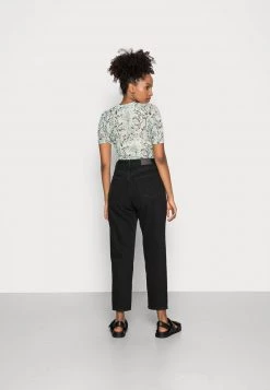 Monki Damen Jeans Relaxed Fit - Black -Monki Verkäufe 2022 3d5680bf31f04088b483597ee4f7929b