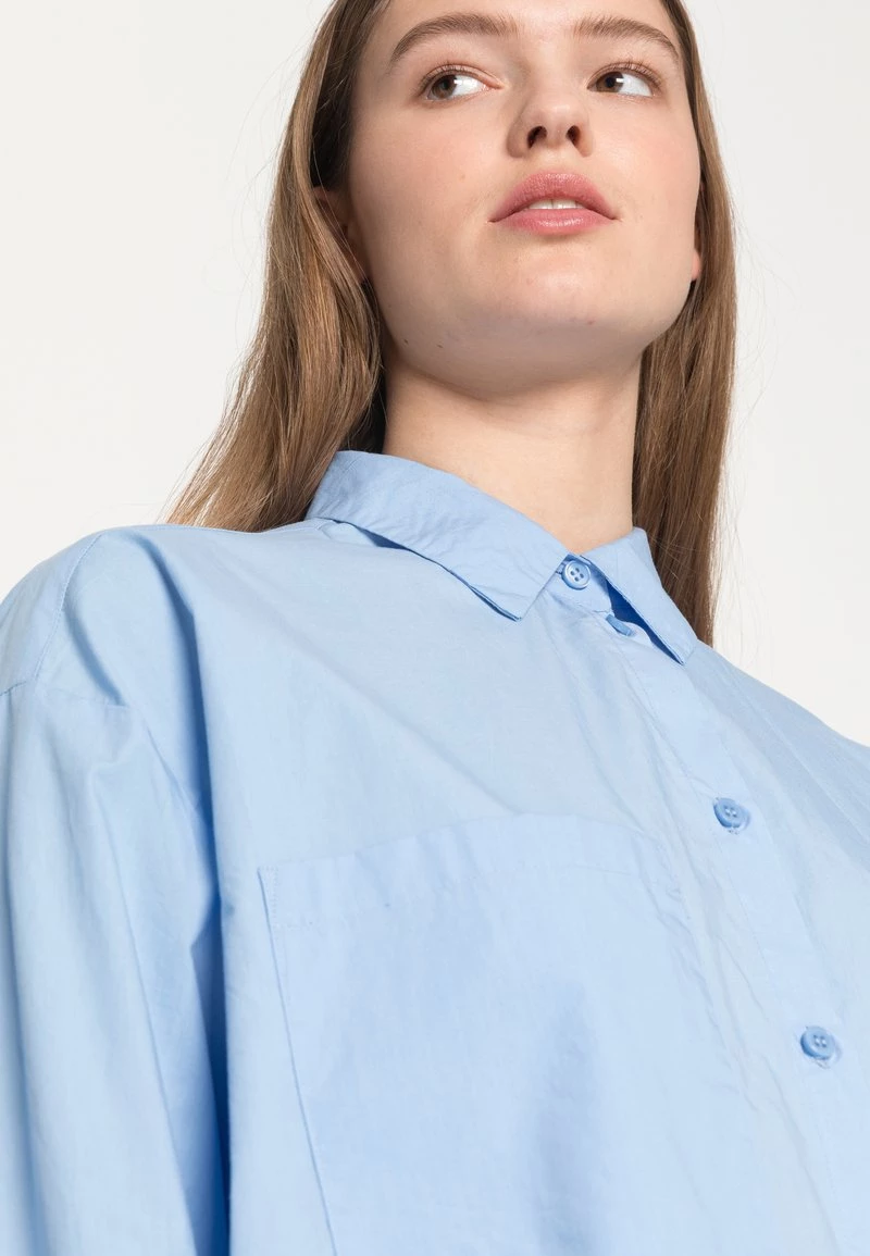 Monki Damen Hemdbluse - Blue Solid 5 Monki Damen Hemdbluse - Blue Solid – Bild 5