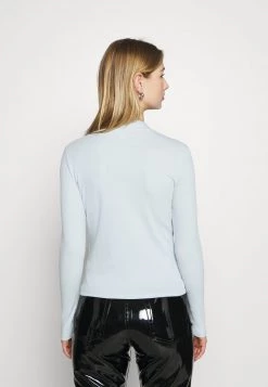Monki Damen Langarmshirt - Light Blue -Monki Verkäufe 2022 4be1854a38674739bbd64fd2fae1cf2e