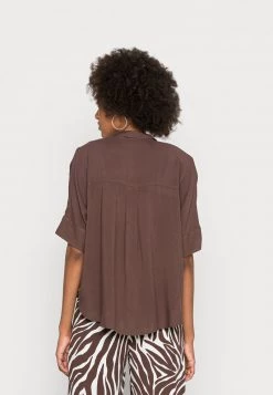 Monki Damen Hemdbluse - Mole Dark -Monki Verkäufe 2022 4f2efd42daac44babb72bf6731886741