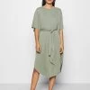 Monki Damen Jerseykleid - Kahki Green