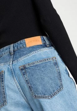 Monki Damen YOKO CROPPED BLOCK - Jeans Relaxed Fit - Blue -Monki Verkäufe 2022 55bc803e8e8e4dab8cbd0e6fbfbb967d