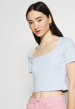 Monki Damen T-Shirt Basic - Light Blue -Monki Verkäufe 2022 56efd143948e4049a5c45c853e5e17a2