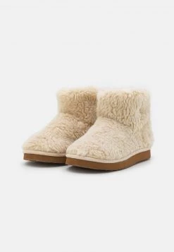 Monki Damen Stiefelette - Beige Medium Dusty -Monki Verkäufe 2022 58e5a139b32a4436952eb6e1a6569635