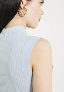 Monki Damen Strickkleid - Blue Light -Monki Verkäufe 2022 599812118c0a4176af051f5459da6b39