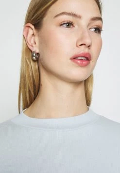 Monki Damen Langarmshirt - Light Blue -Monki Verkäufe 2022 5a4872fe8f8c461e9acf54e1a572bba3