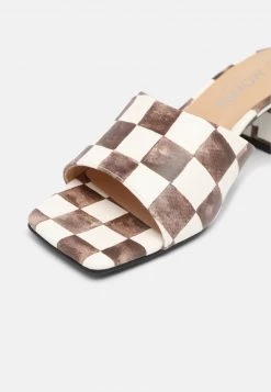 Monki Damen Pantolette Hoch - Brown Dark -Monki Verkäufe 2022 5eab5c41c1f043e69646e0cd2d8cc9e1