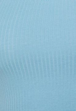 Monki Damen Top - Blue Light/white -Monki Verkäufe 2022 5f6f28a44fef4cadb8a70242150c428d