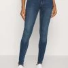 Monki Damen Jeans Skinny Fit - Blue/medium-dusty