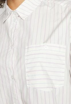 Monki Damen Pyjama - White Light -Monki Verkäufe 2022 65ee612770534d05b857cbcaf41768f4