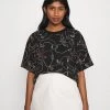 Monki Damen T-Shirt Print - Black
