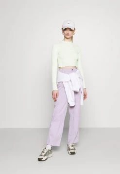 Monki Damen Langarmshirt - Green Light / Black