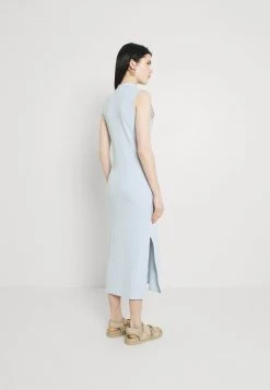 Monki Damen Strickkleid - Blue Light -Monki Verkäufe 2022 746ced90675c41ac85bb90e579137263
