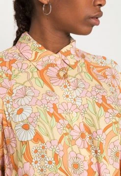 Monki Blusenkleid - Bigretro Pink | Damen -Monki Verkäufe 2022 7ba2502da69646eb9215e2a1df104fab