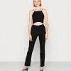 Monki Damen Jumpsuit - Black