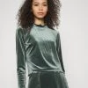 Monki Damen Langarmshirt - Dark Green