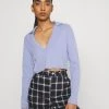 Monki Damen Langarmshirt - Blue