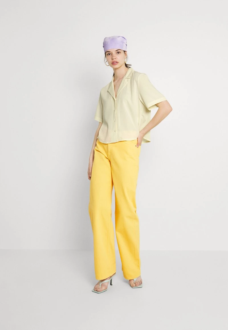 Monki Damen Bluse - Yellow Dusty Light 2 Monki Damen Bluse - Yellow Dusty Light – Bild 2