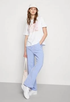 Monki Damen T-Shirt Print - White Light Unique Pastelshells -Monki Verkäufe 2022 87d7818ee6af46b4a1326bcefd635595