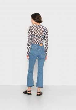 Monki Damen Flared Jeans - Blue Medium Dusty 7 Monki Damen Flared Jeans - Blue Medium Dusty -Monki Verkäufe 2022 884200a557674410a0dc461559e7c8e4