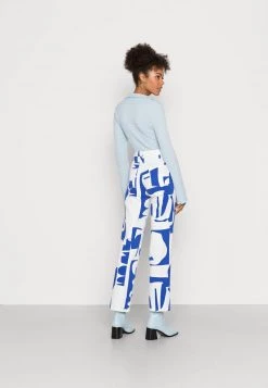 Monki Damen Jeans Straight Leg - Blueblocks -Monki Verkäufe 2022 8857c2cab2aa48a298723b82fa2cd385