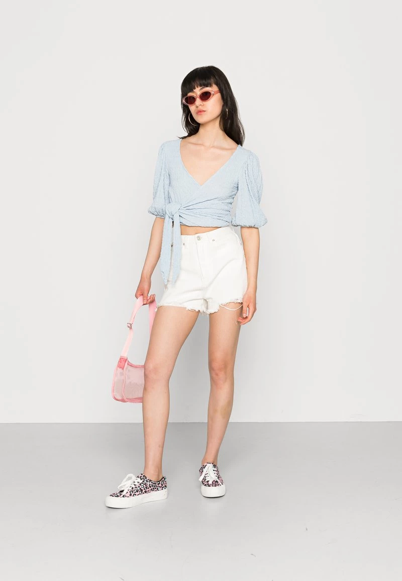 Monki Damen Bluse - Blue Dusty Light 2 Monki Damen Bluse - Blue Dusty Light – Bild 2